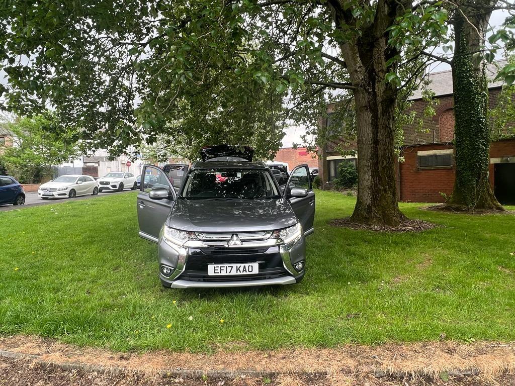Mitsubishi Outlander 2017 in Chadderton