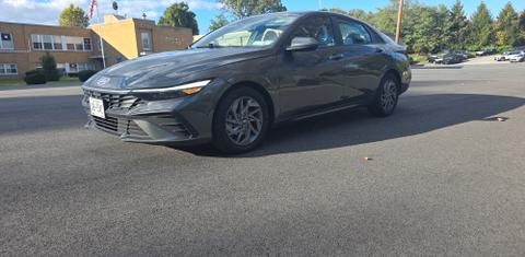 Hyundai Elantra 2024