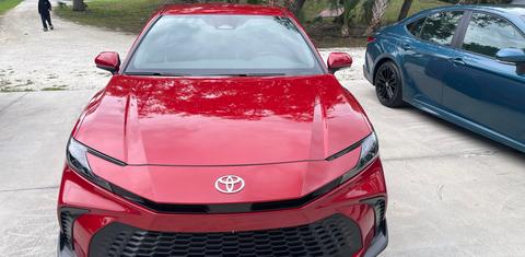 Toyota Camry Hybrid 2026