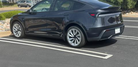 Tesla Model Y 2026