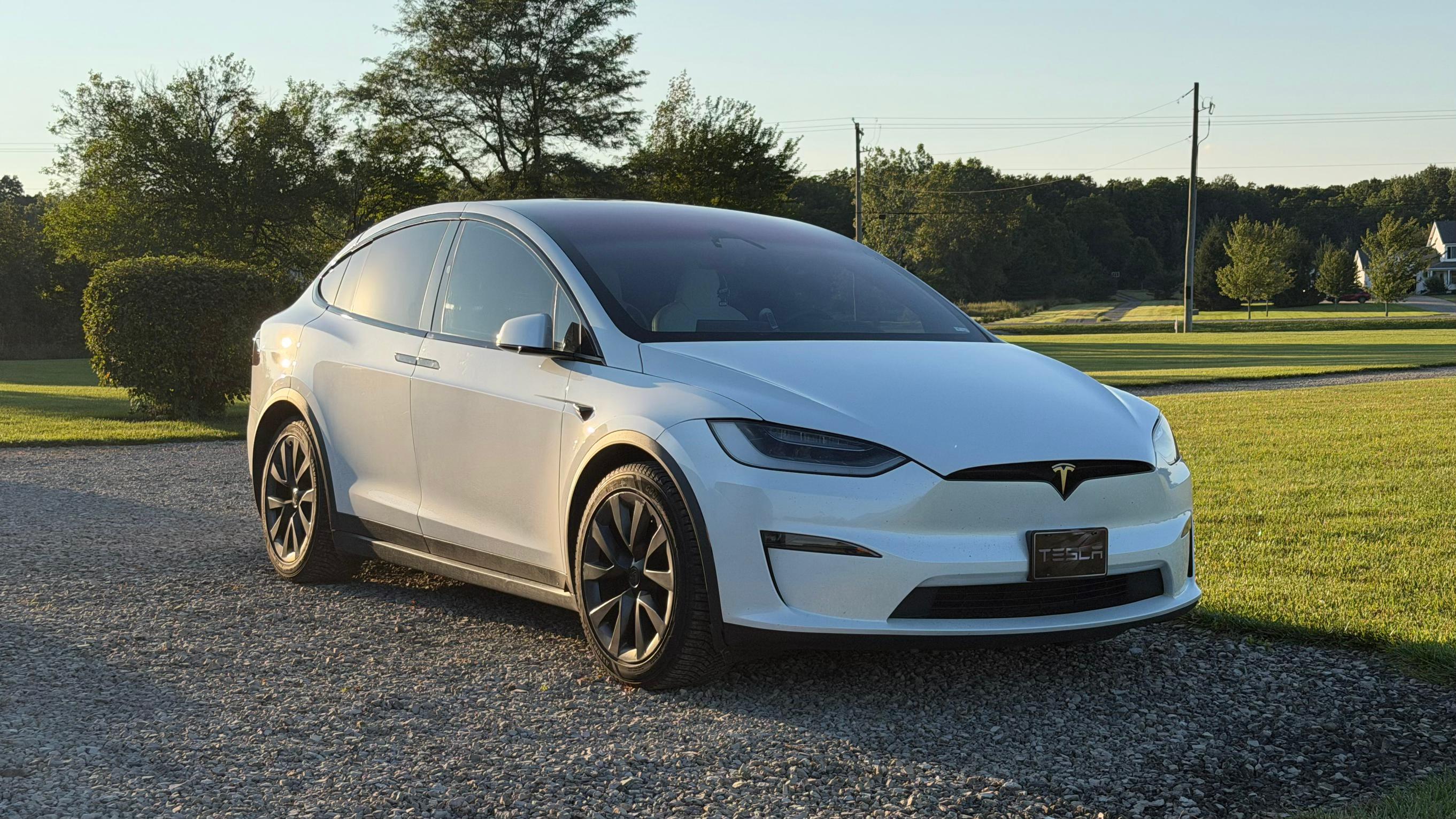 Tesla Model X 2023 in Columbus, OH