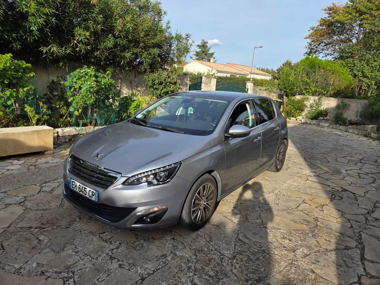 Peugeot 308 2016 in Montpellier
