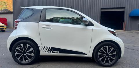 Scion iQ 2012