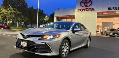 Toyota Camry Hybrid 2023