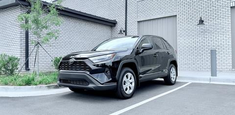 Toyota RAV4 2025