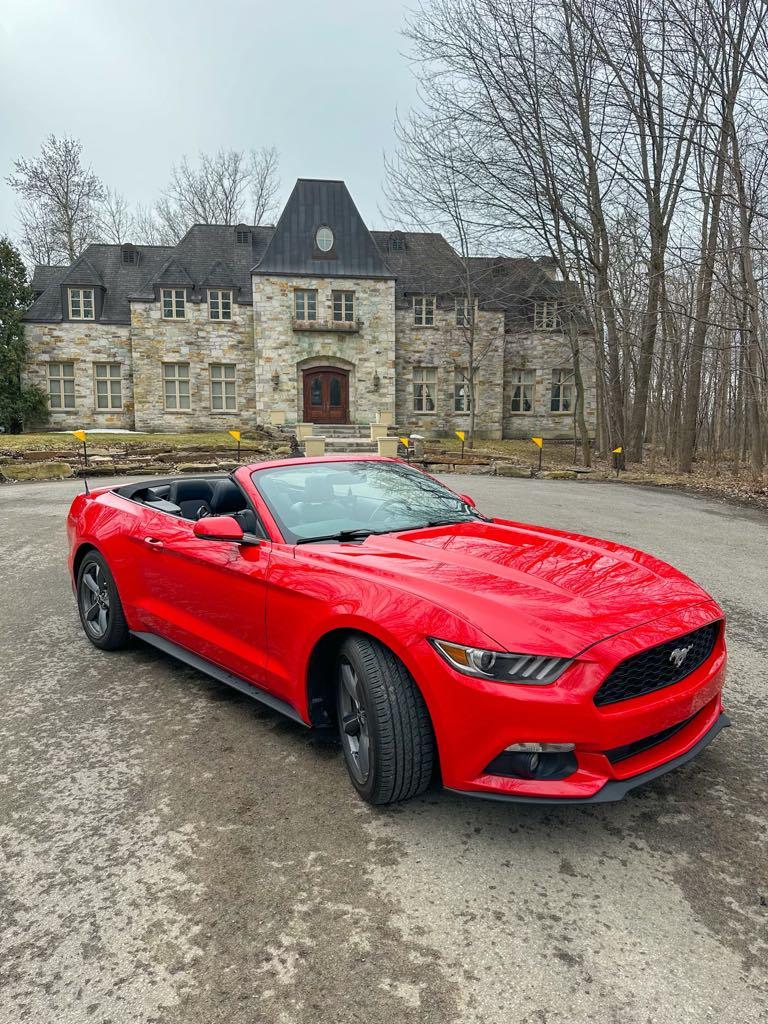 Ford Mustang 2015 à 