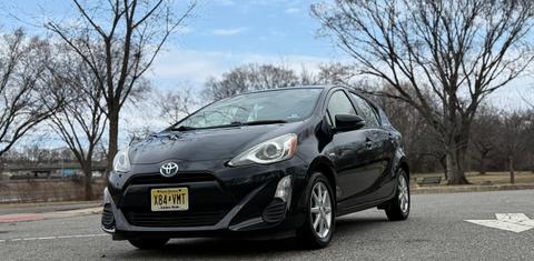 Toyota Prius c 2016