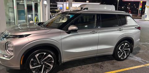 Mitsubishi Outlander 2024
