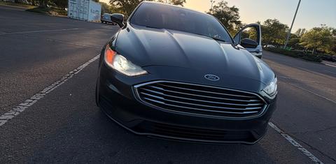 Ford Fusion Hybrid 2020