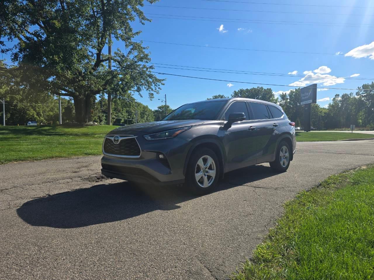 Toyota Highlander 2021 in New Baltimore, MI