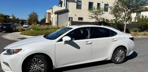 Lexus ES 2017
