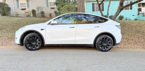Tesla Model Y 2022