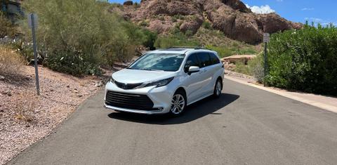 Toyota Sienna 2023