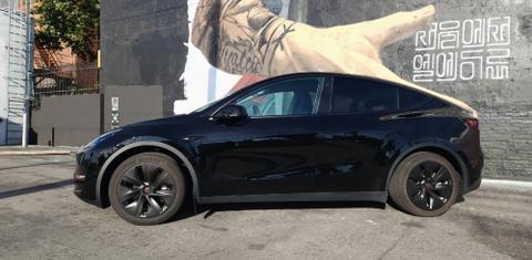 Tesla Model Y 2023