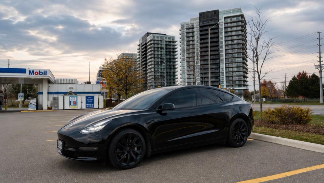 Tesla Model Y 2022 in Mississauga, ON