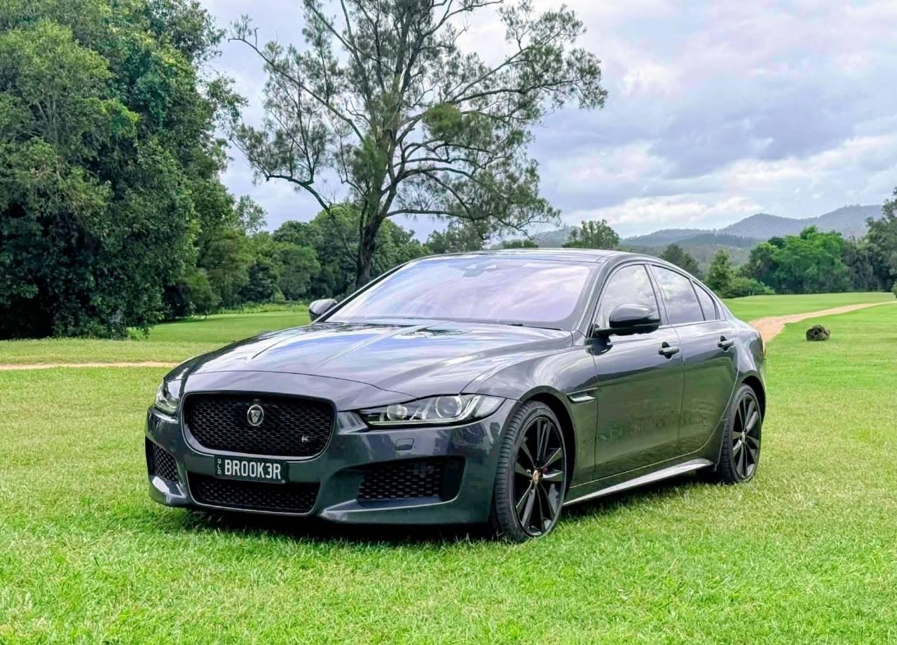 Jaguar XE 2018 à Milton