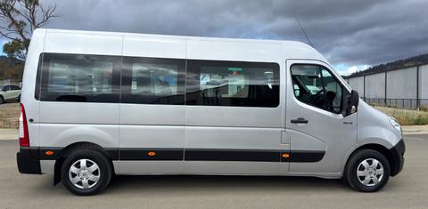 RENAULT BUS 2019