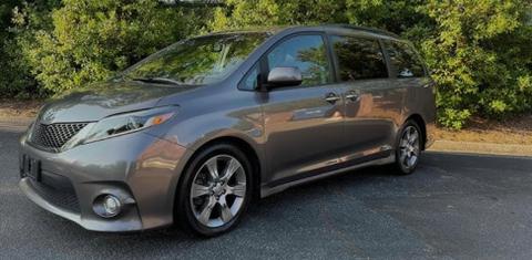 Toyota Sienna 2015