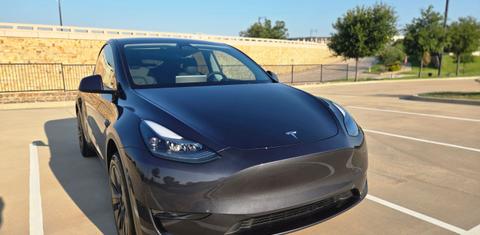 Tesla Model Y 2024