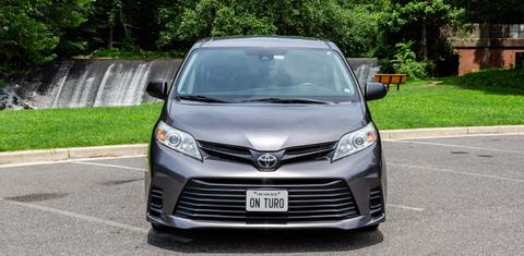 Toyota Sienna 2019