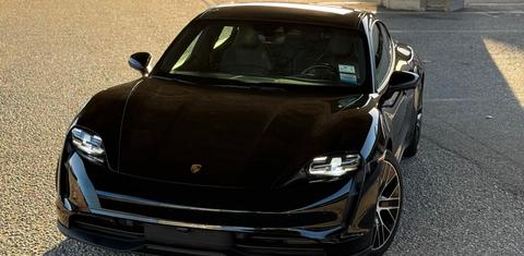 Porsche Taycan 2023