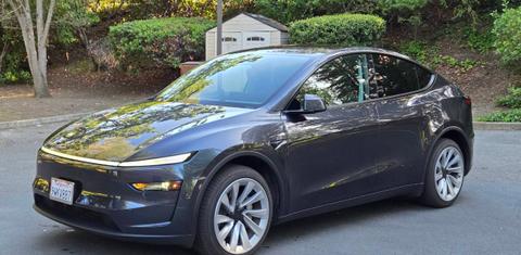 Tesla Model Y 2026