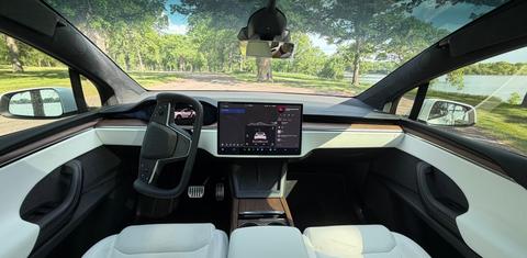 Tesla Model X 2023