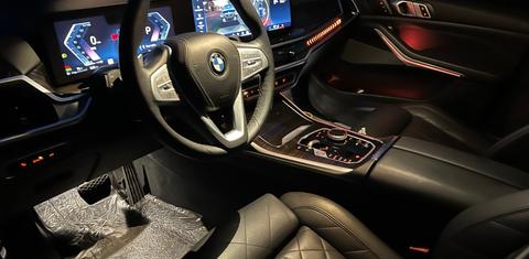 BMW X7 2025