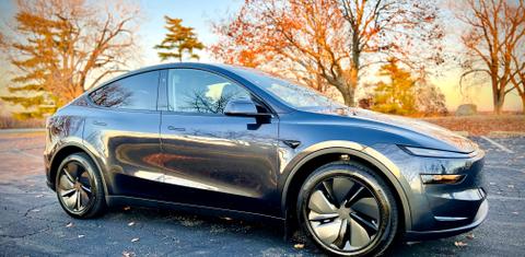 Tesla Model Y 2026