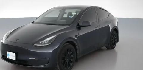 Tesla Model Y 2025