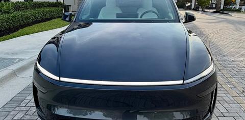 Tesla Model Y 2026