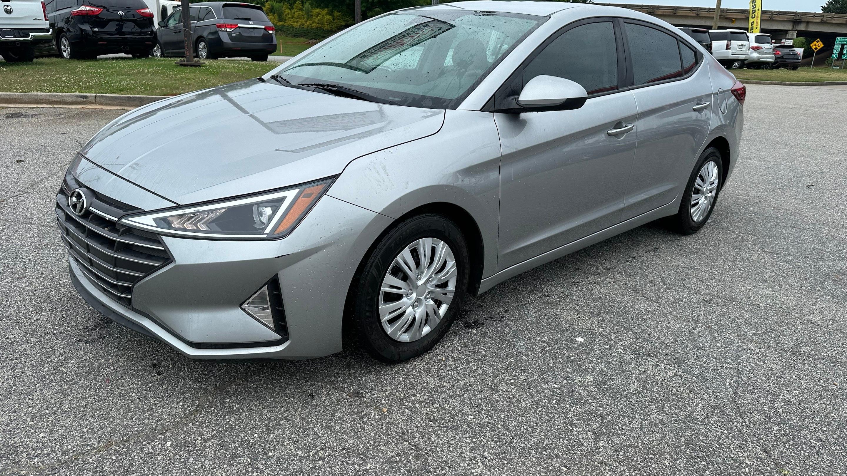 Hyundai Elantra 2020 in 