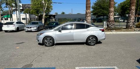 Nissan Versa 2021