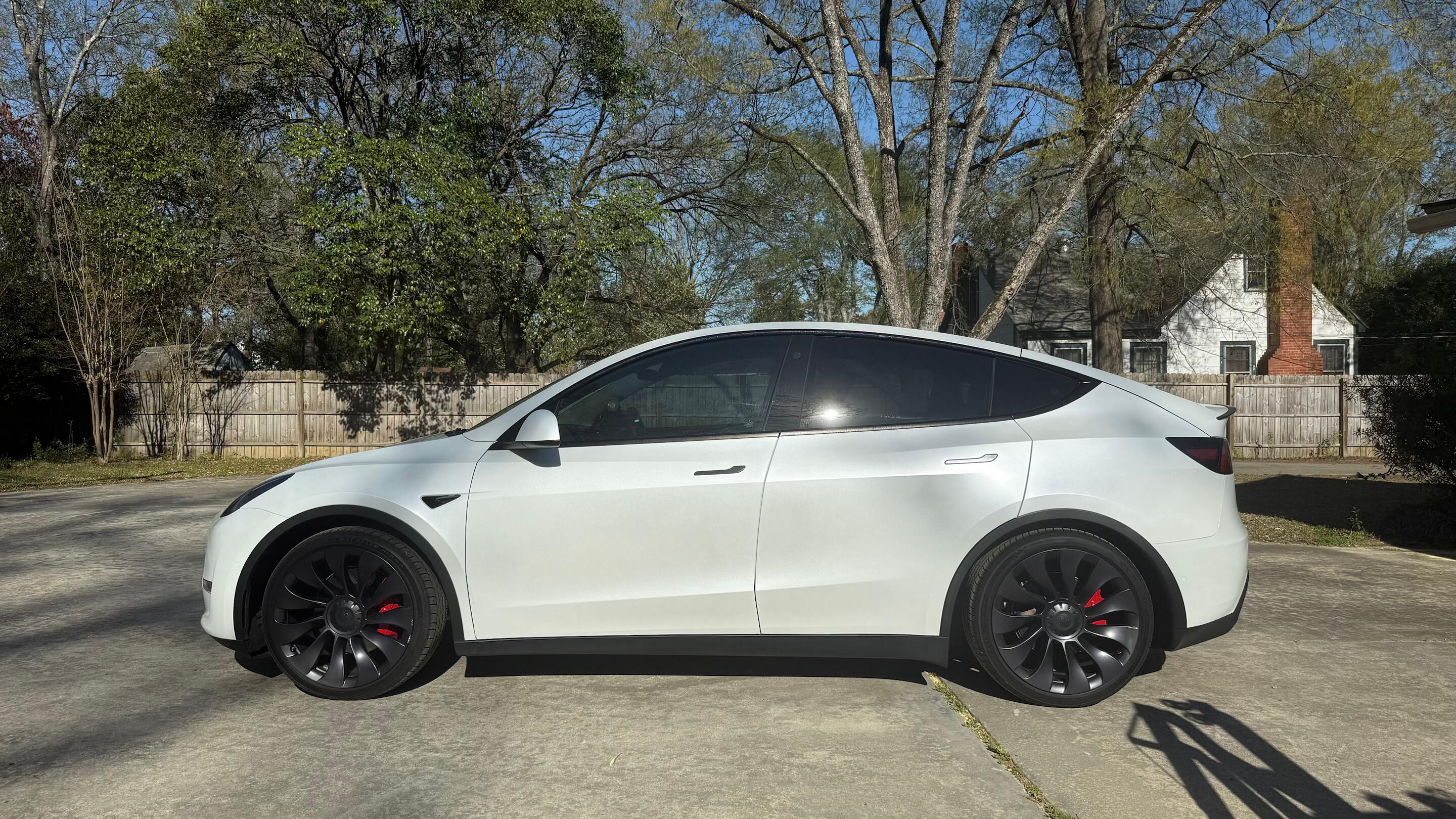 Tesla Model Y 2021 in North Myrtle Beach, SC