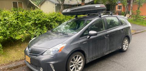 Toyota Prius v 2012