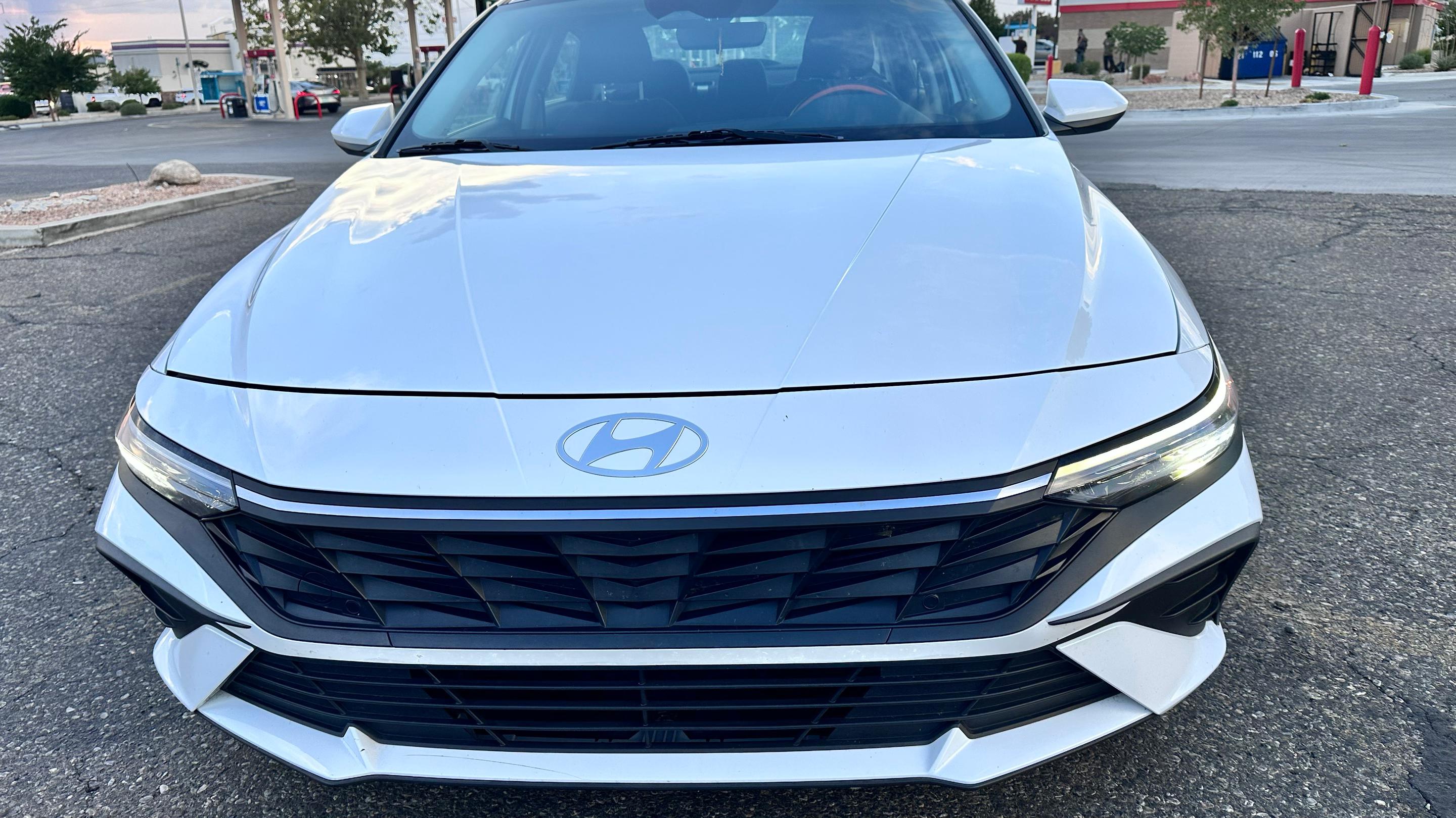 Hyundai Elantra 2024 in Albuquerque, NM