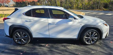 Lexus UX 2021