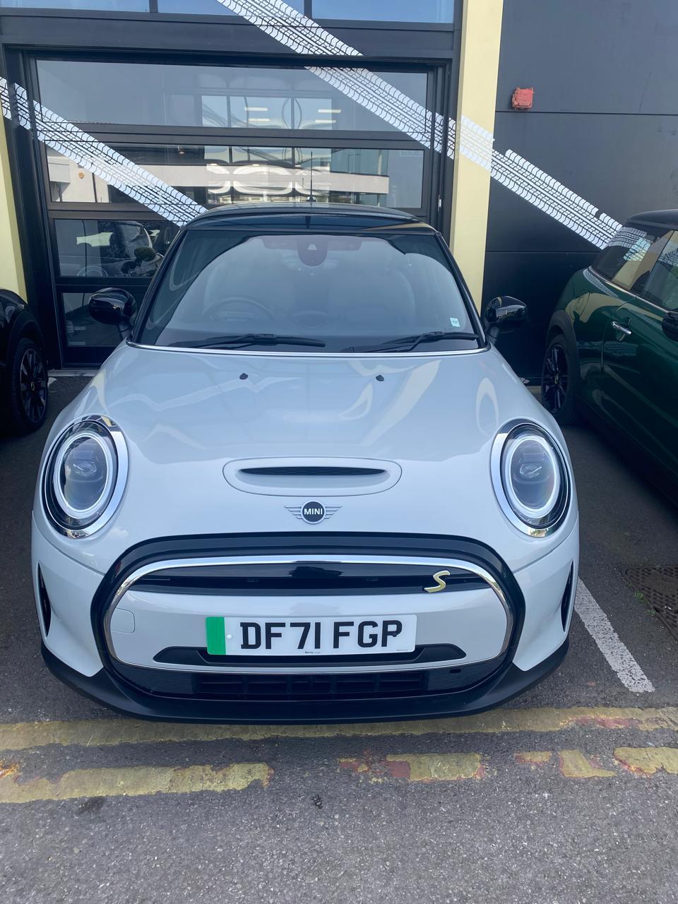 MINI Electric 2021 in Purley