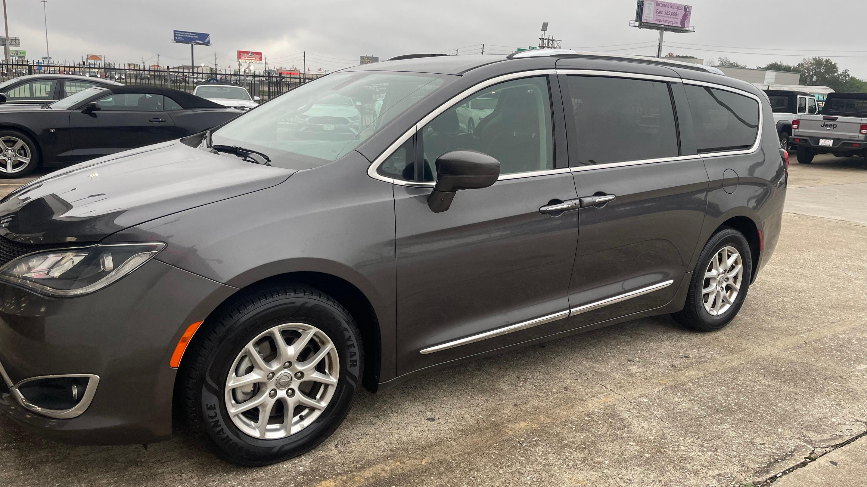 Chrysler Pacifica 2020 in League City, TX