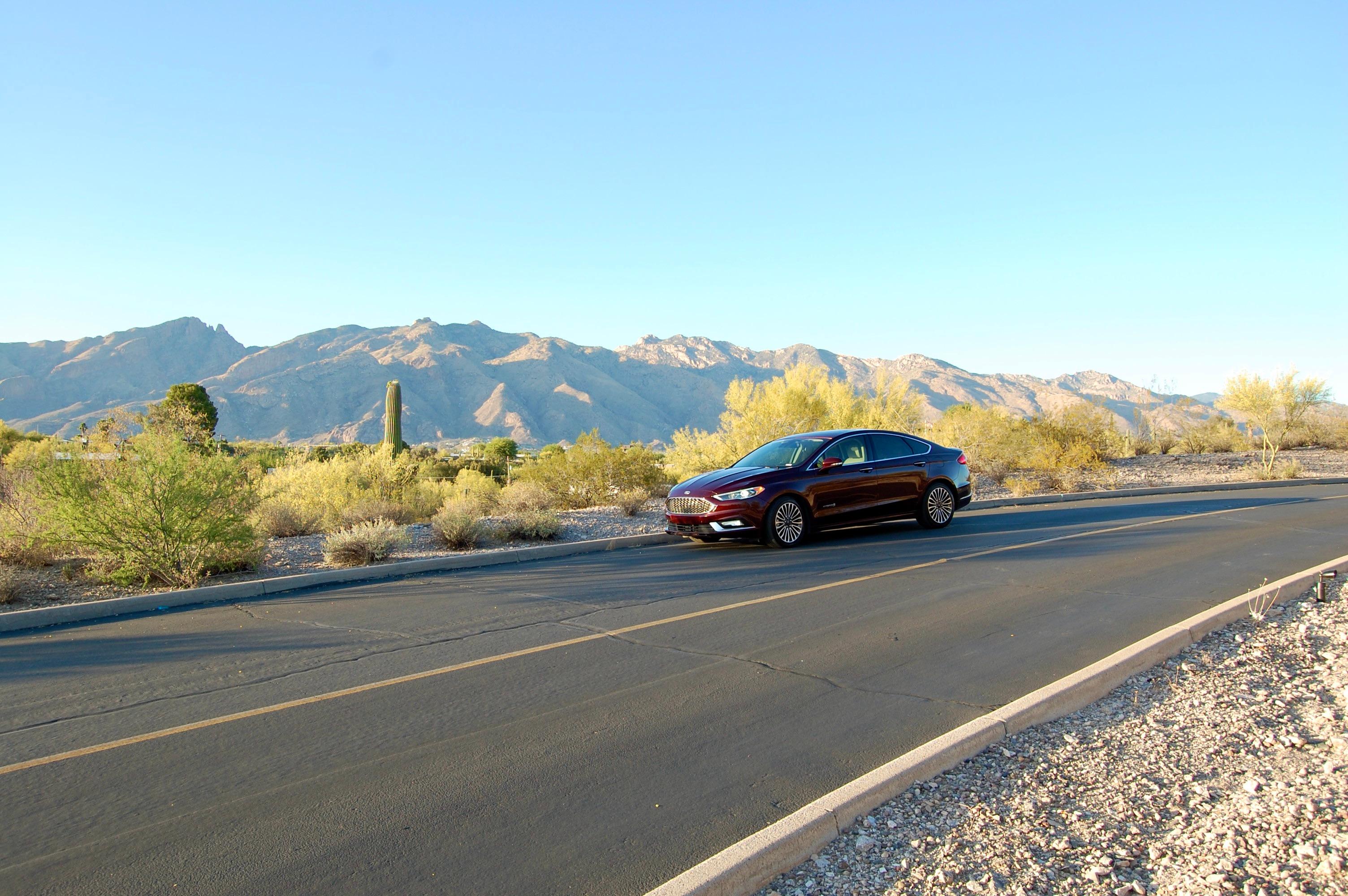 Ford Fusion Hybrid 2018 in Tucson, AZ