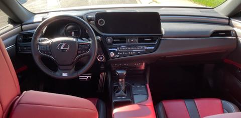 Lexus ES 2022