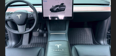 Tesla Model Y 2025