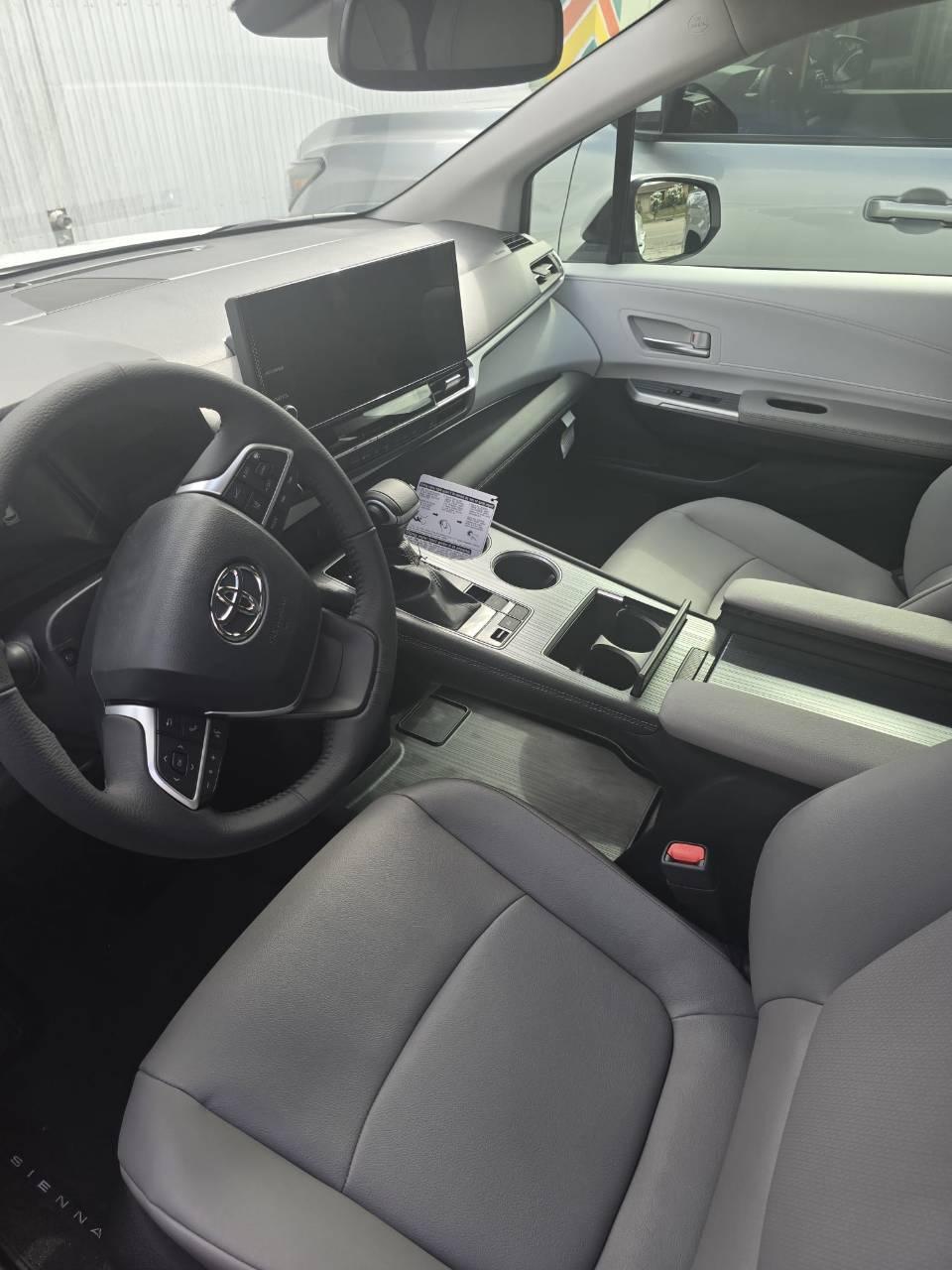 Toyota Sienna 2025 in 