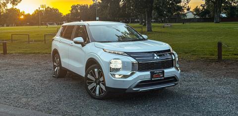 Mitsubishi Outlander 2025