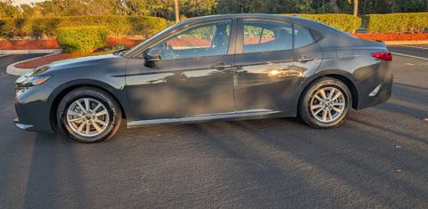 Toyota Camry Hybrid 2025