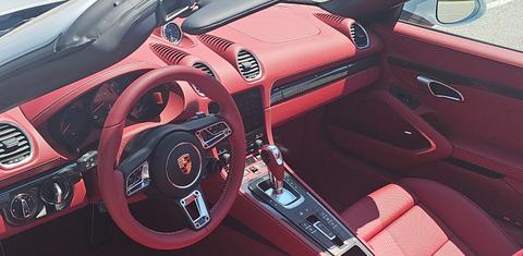 Porsche 718 Boxster 2025