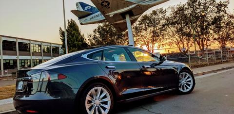 Tesla Model S 2017