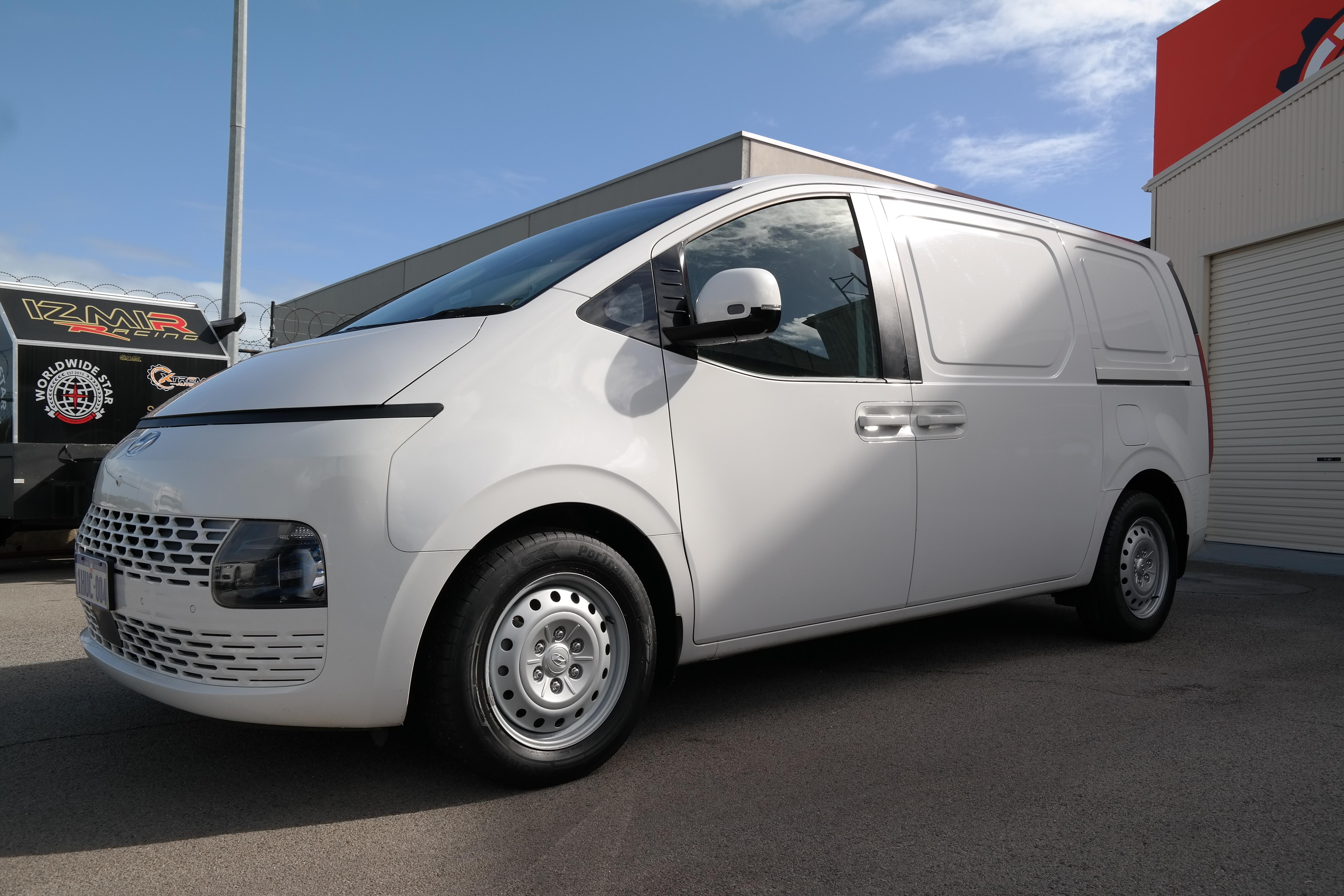 Hyundai STARIA 2022 in Wangara