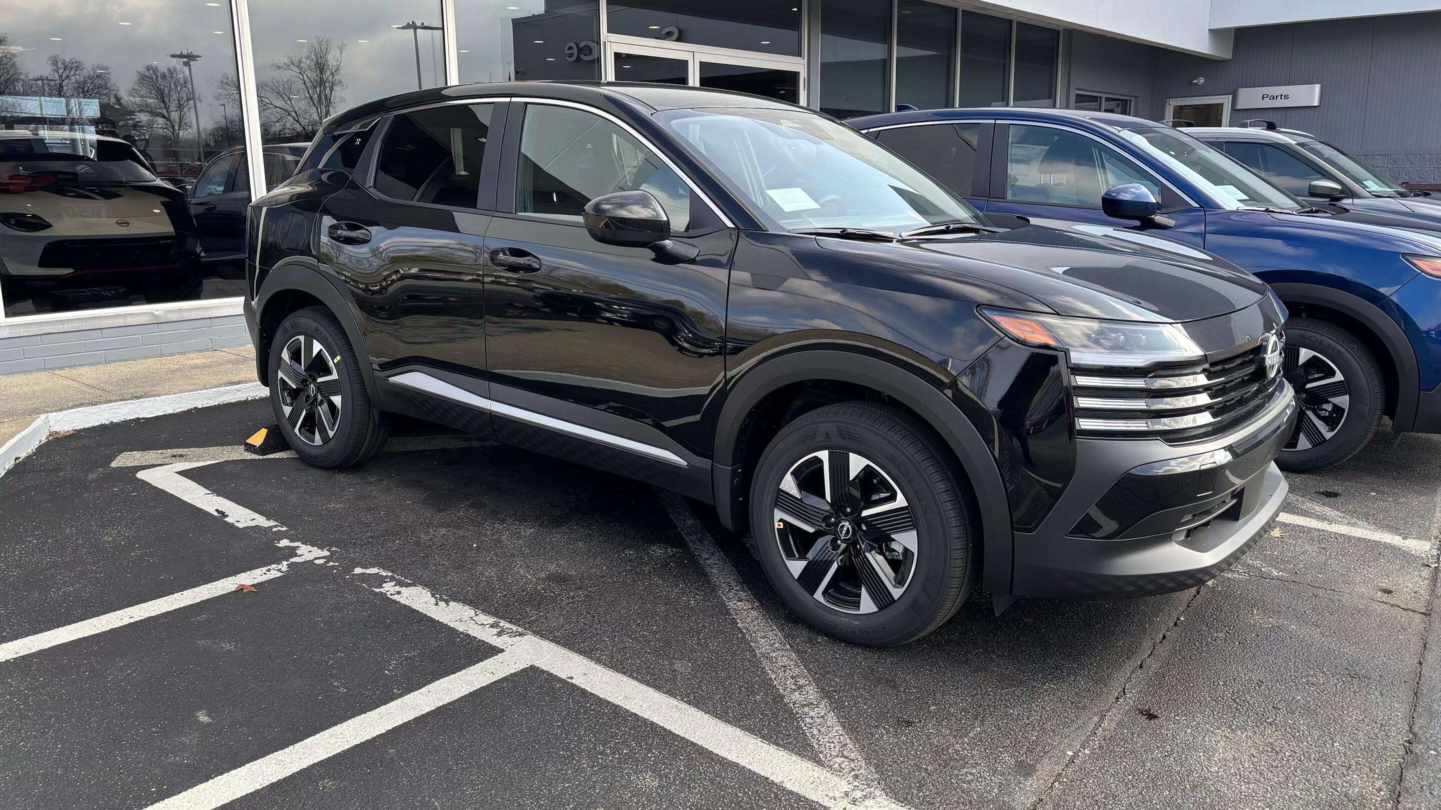 Nissan Kicks 2025 in Louisville, KY