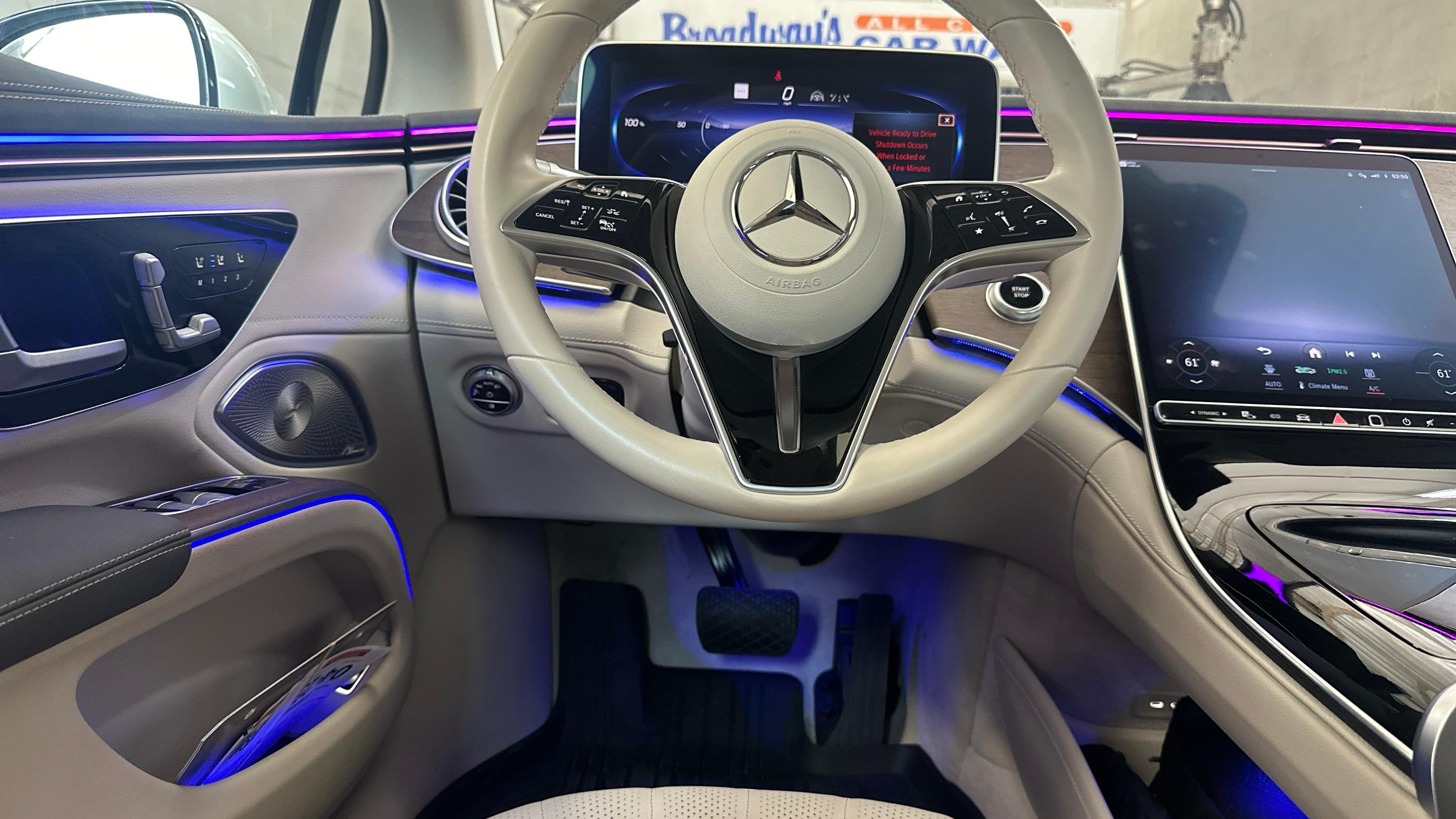 Mercedes-Benz EQS 2023 in 